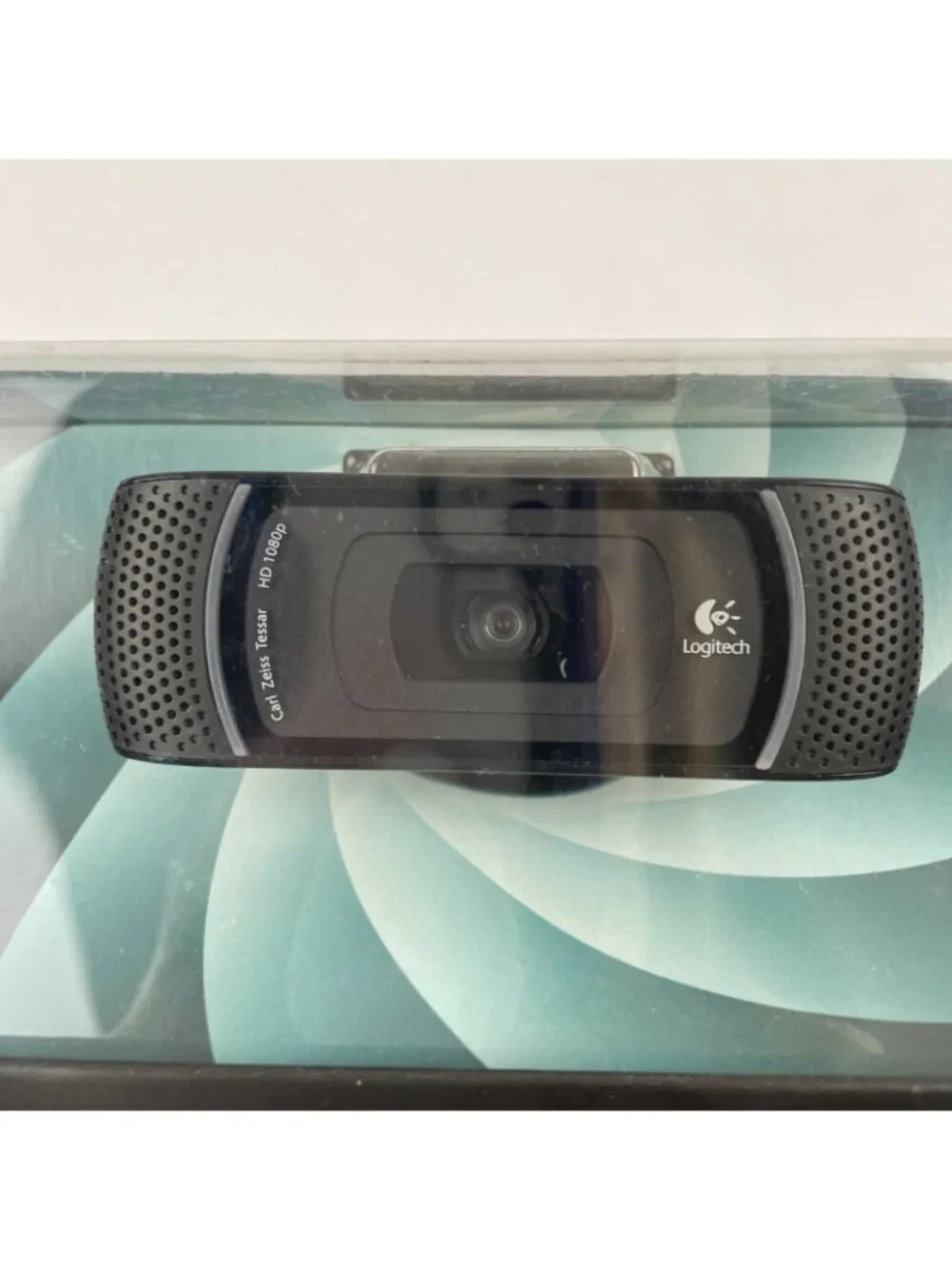 Logitech C910 Webcam HD Pro 1080p with Logitech Vid HD, Black